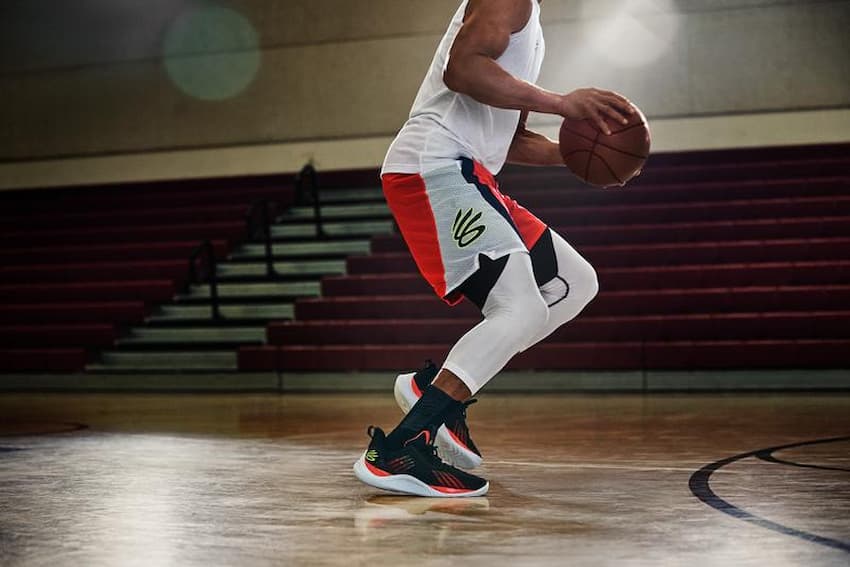 The Under Armour Curry Flow 10